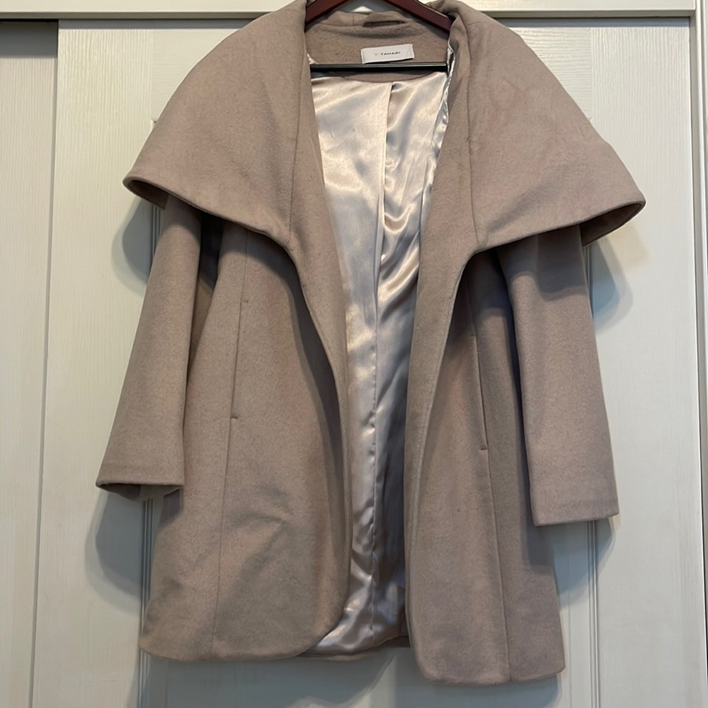 Tahari hooded blush coat size M